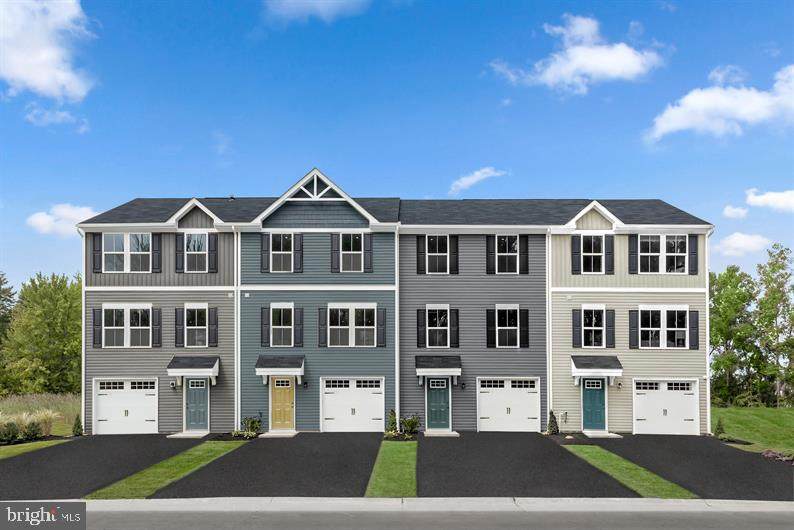 19 Debra Lane - Photo 1