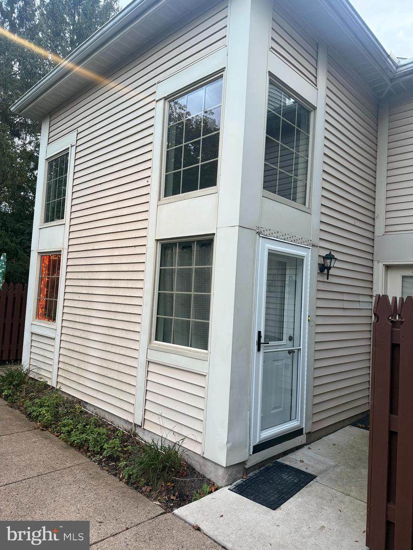 214 Christopher Place - Photo 1