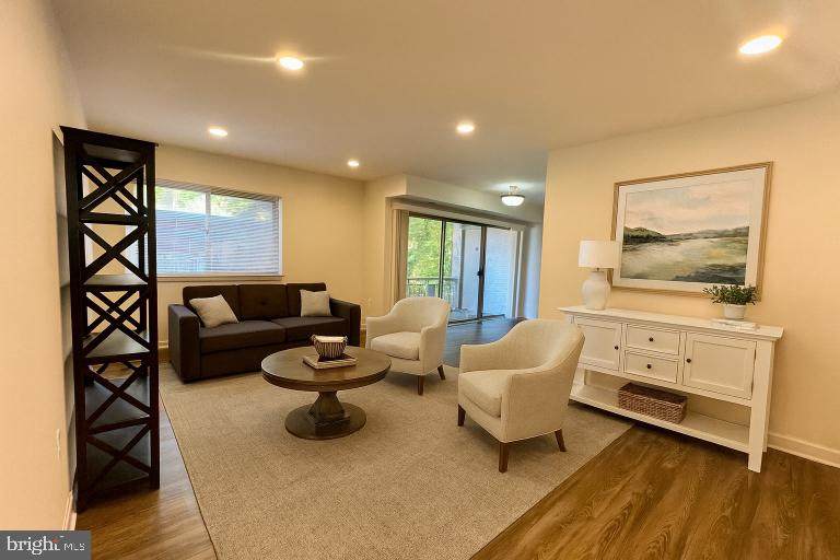 https://bt-photos.global.ssl.fastly.net/brightmls/orig_boomver_2_804264350484-2.jpg