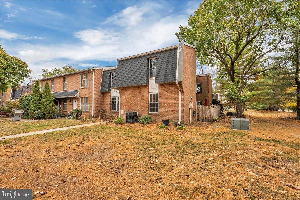 2126 Harbour Drive - Photo 1