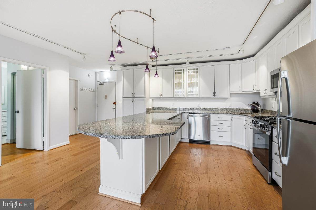 4242 West Highway - Photo 1