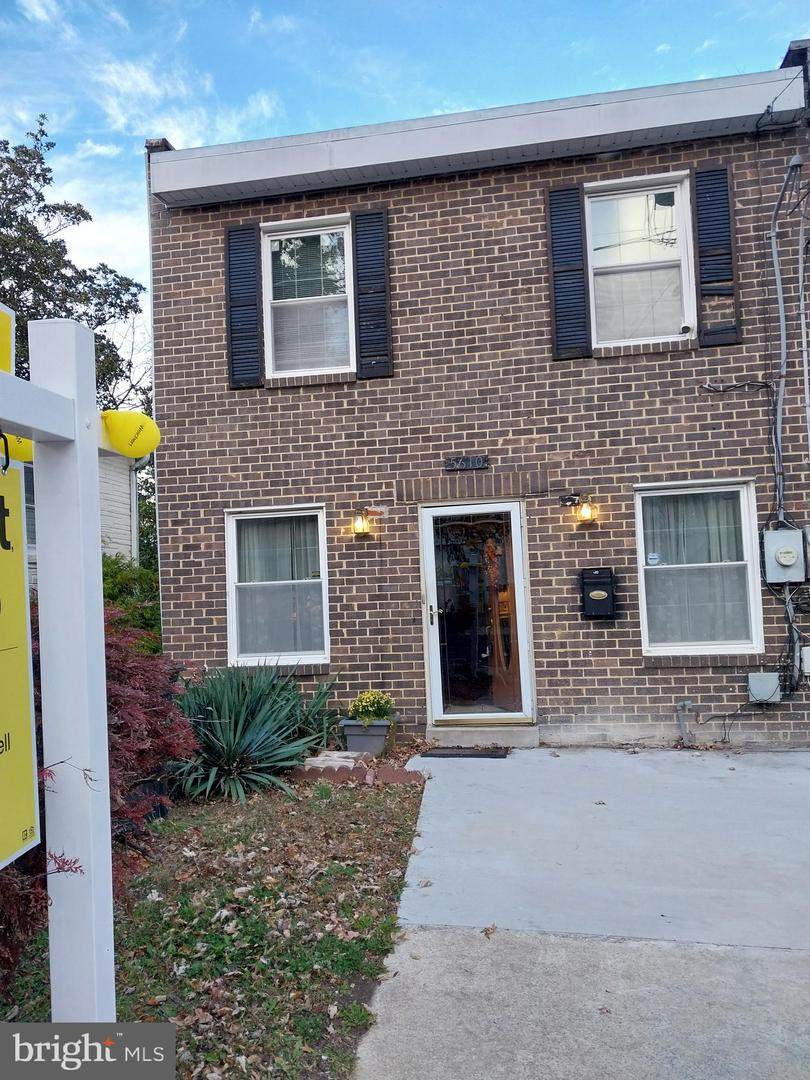 5610 Clay Place - Photo 1