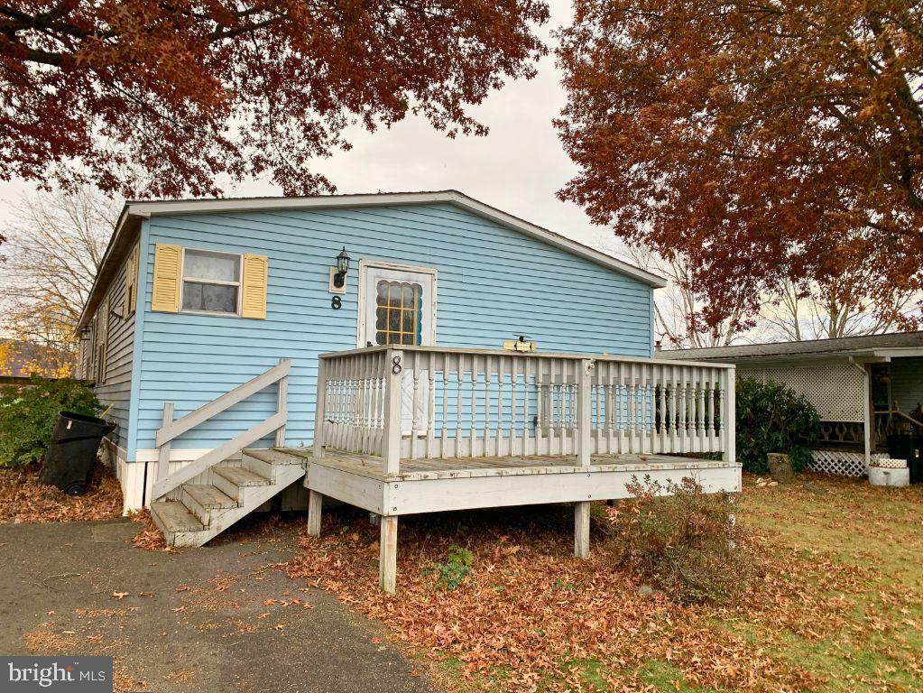 8 Midland Drive - Photo 1