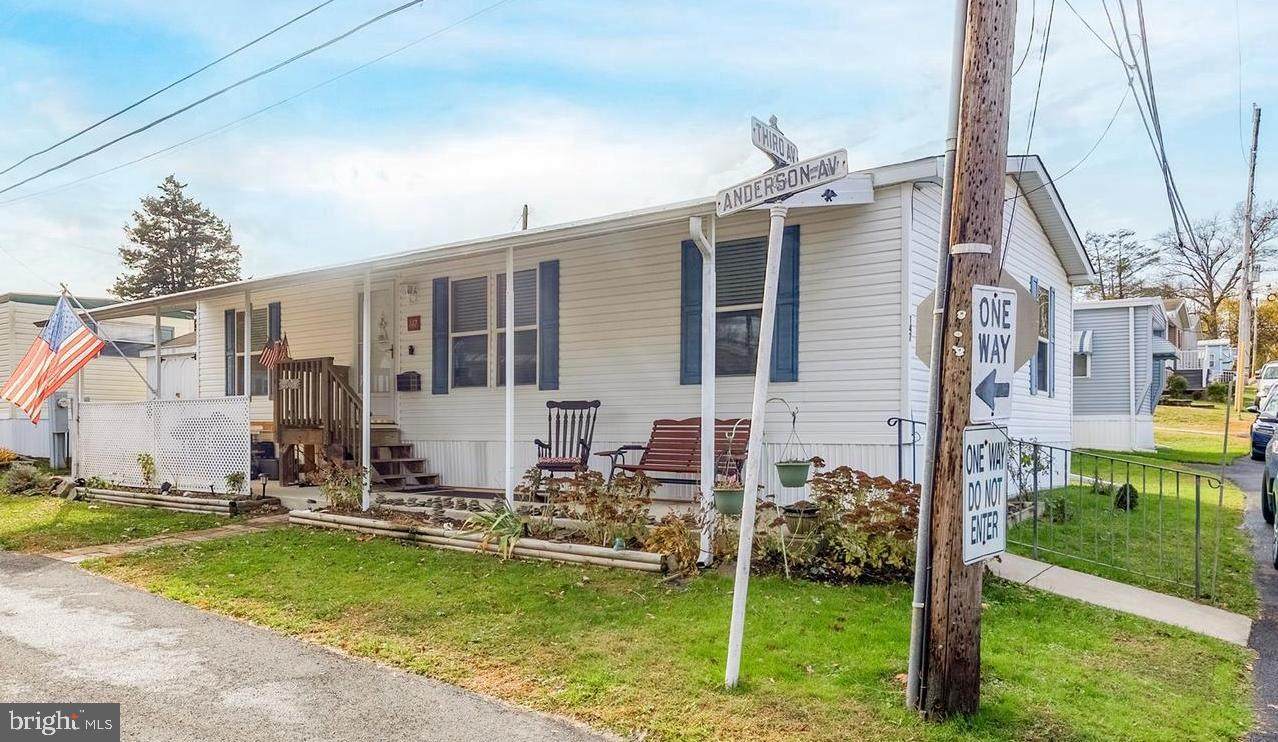 147 Third Avenue - Photo 1