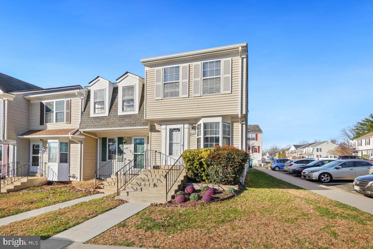 8431 Georgian Court - Photo 1