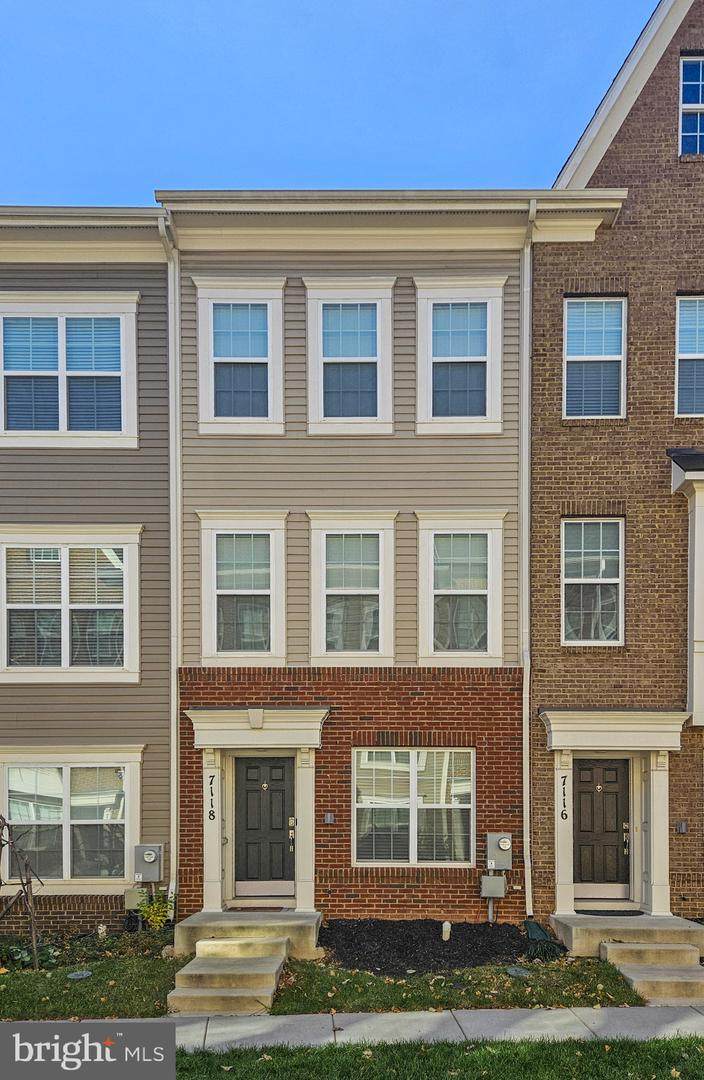 7118 Rowlock Alley - Photo 1