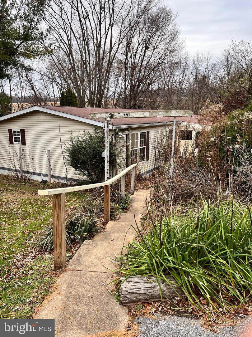 751 Willow Lane - Photo 1