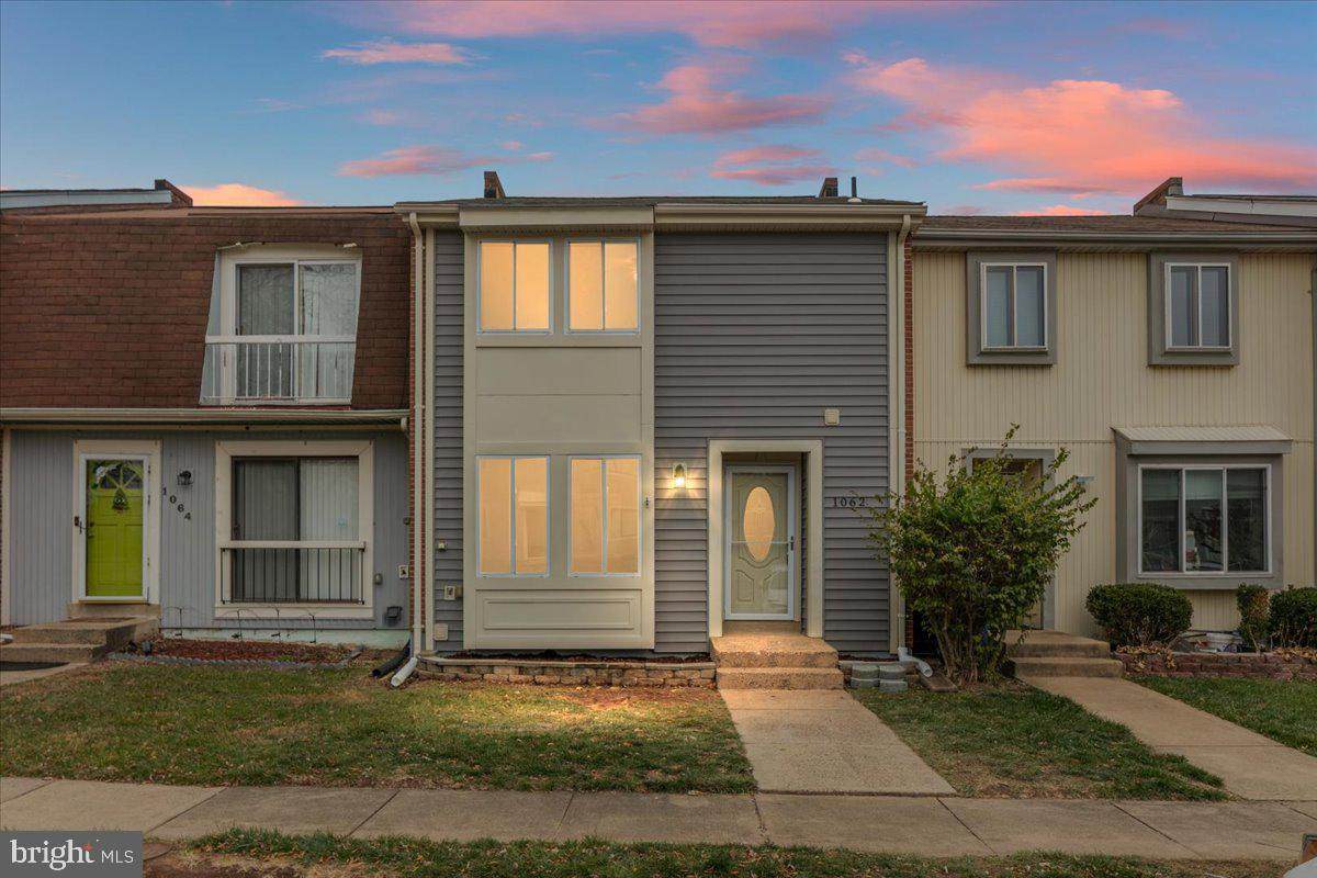 1062 Knight Lane - Photo 1