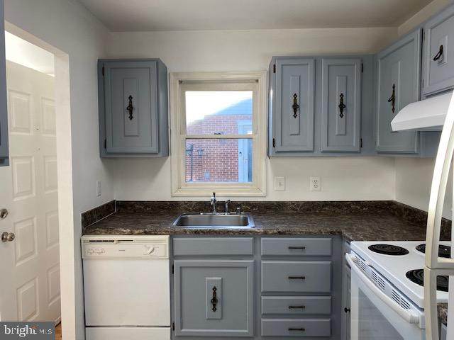 15116 Laurel Oaks Lane - Photo 1