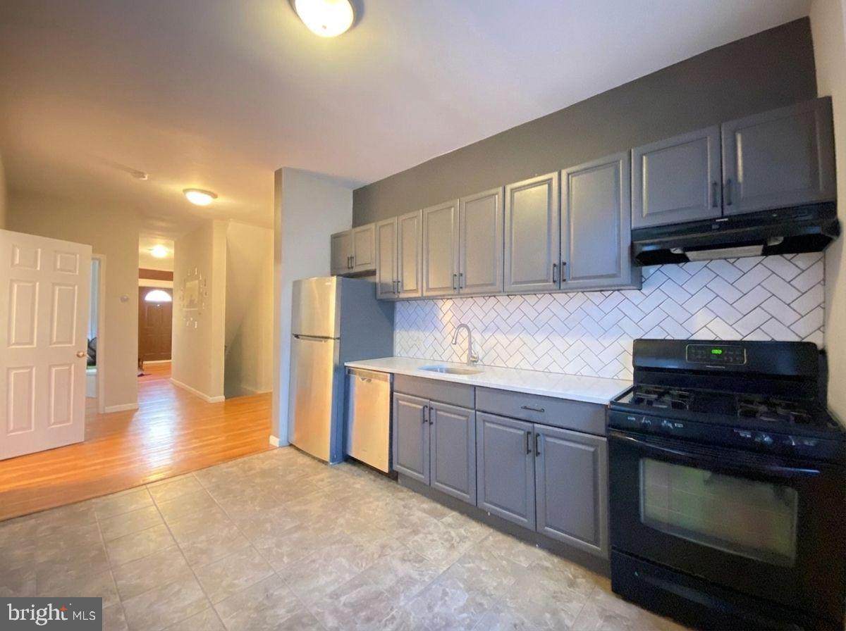 1518 Page Street - Photo 1