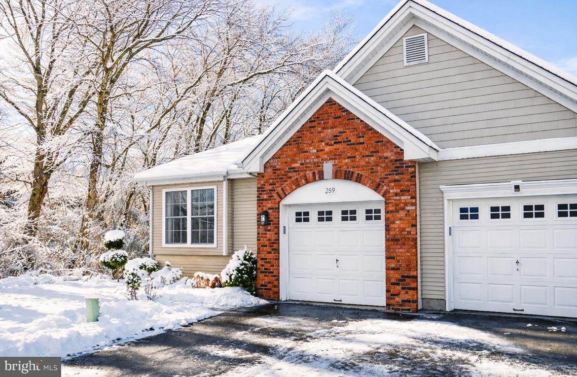 269 Meadowlark Drive - Photo 1