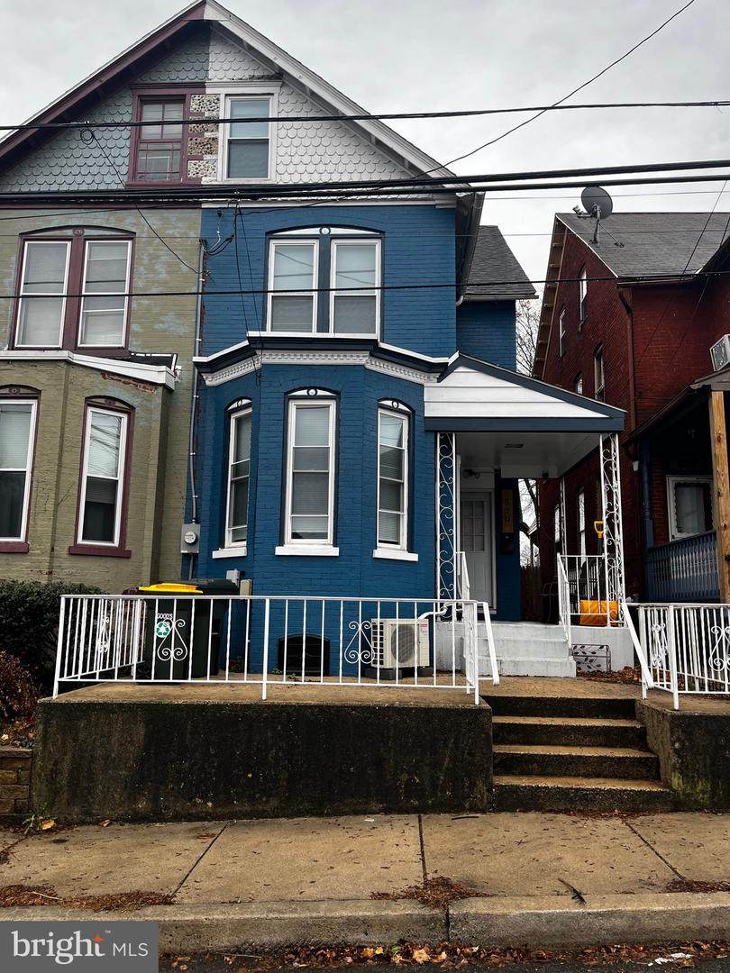 520 3RD Street - Photo 1