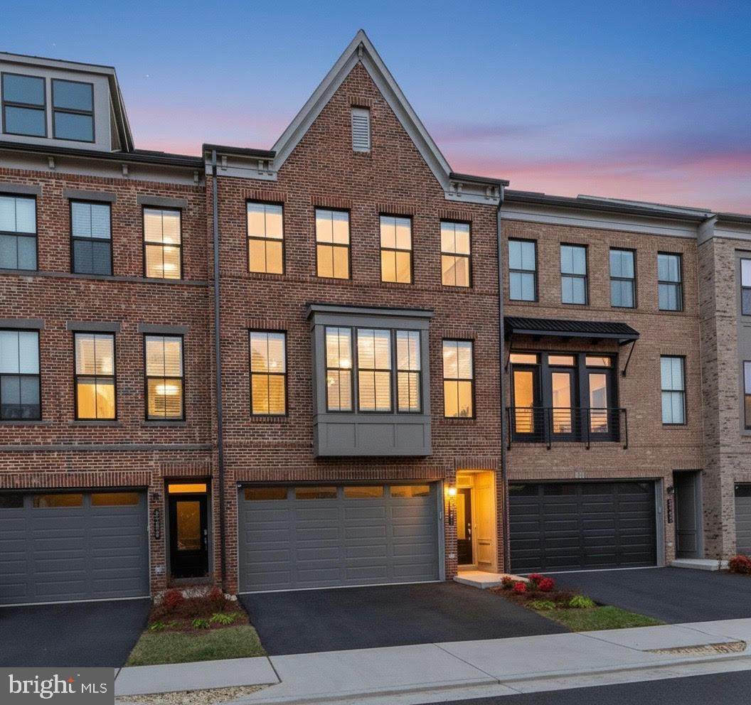 5241 Ridgeview Retreat Drive - Photo 1