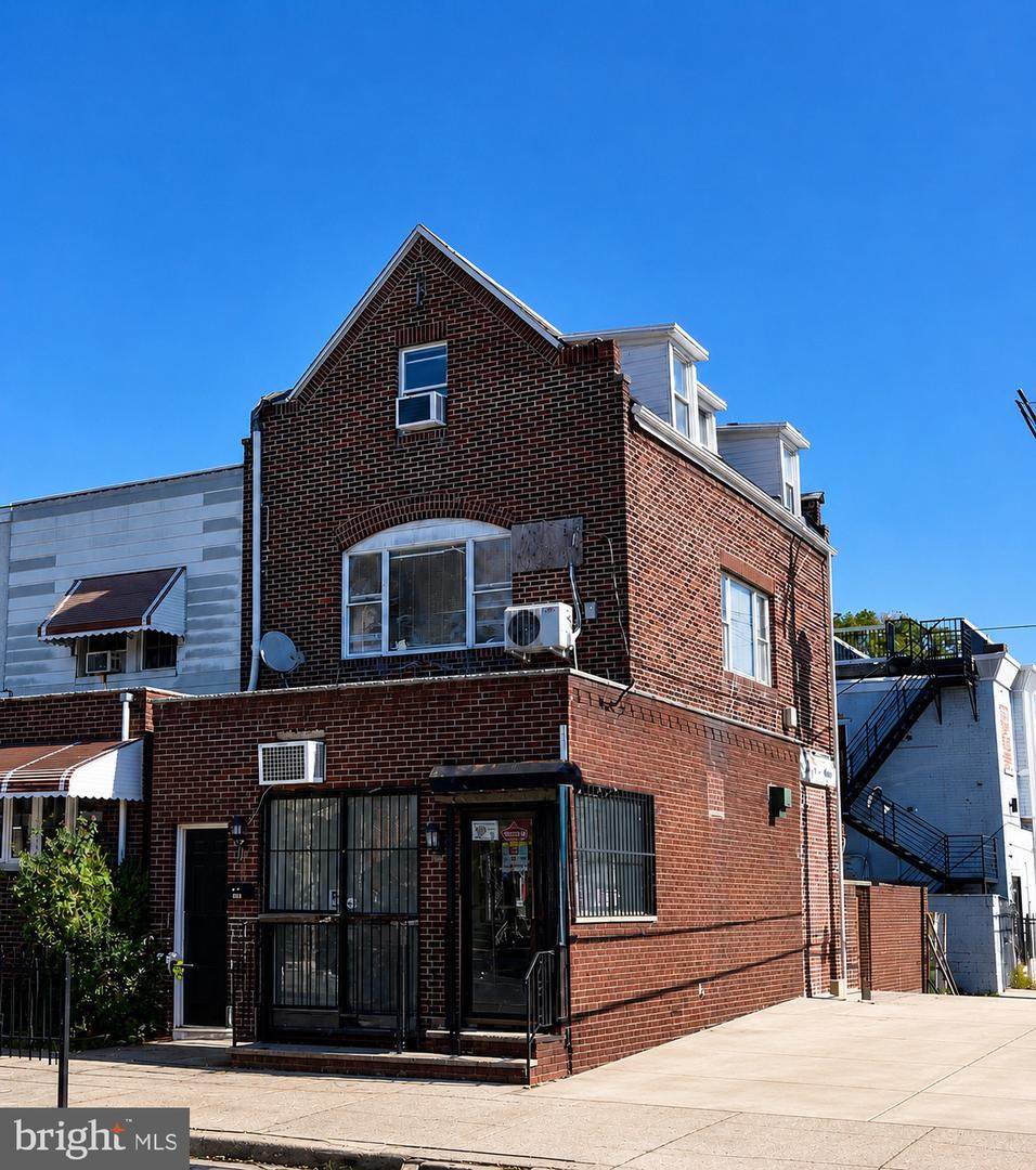 2747 7TH Street - Photo 1