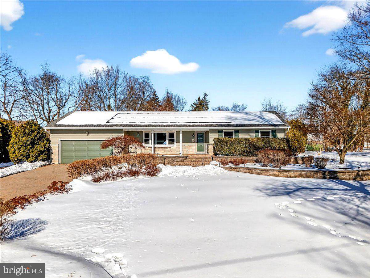 114 Corrine Drive - Photo 1