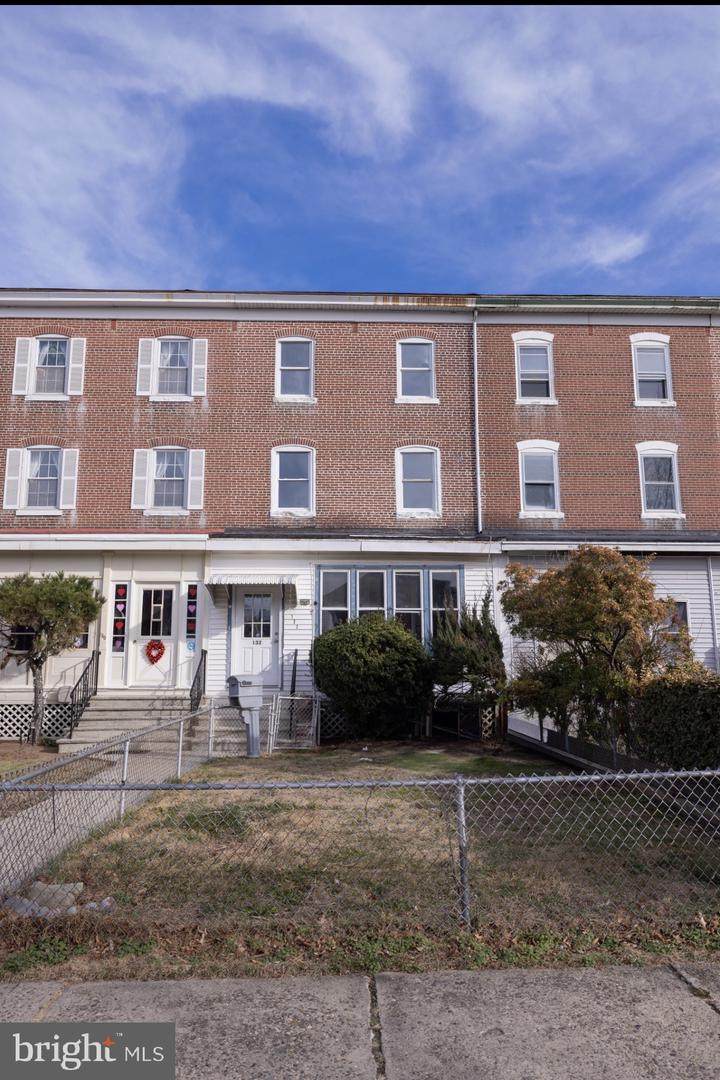 132 4TH Avenue - Photo 1