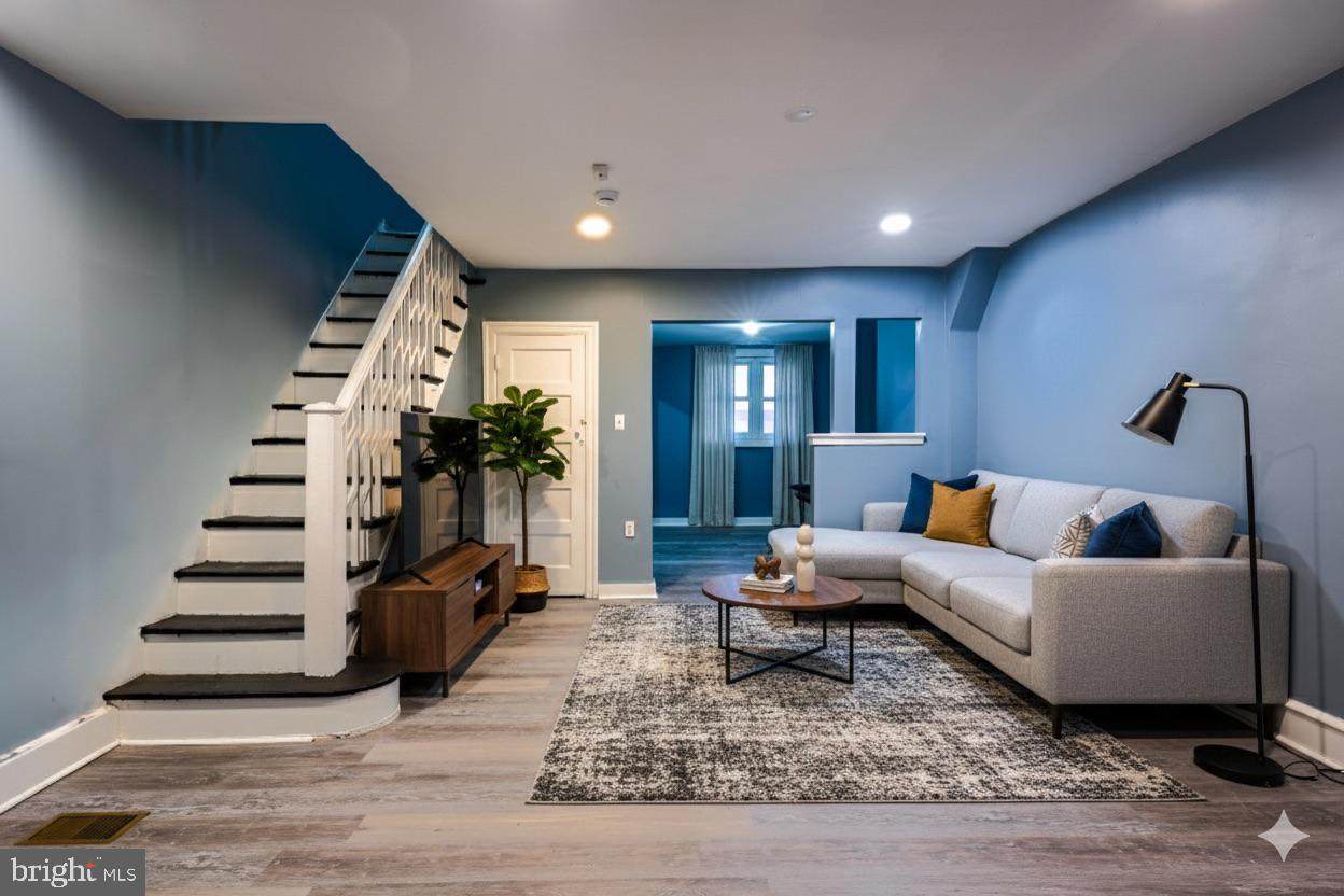 6746 Linmore Avenue - Photo 1