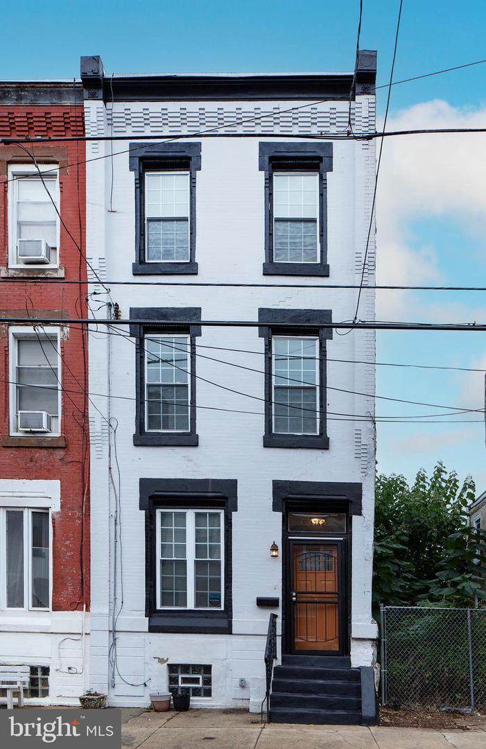 1750 25TH Street - Photo 1