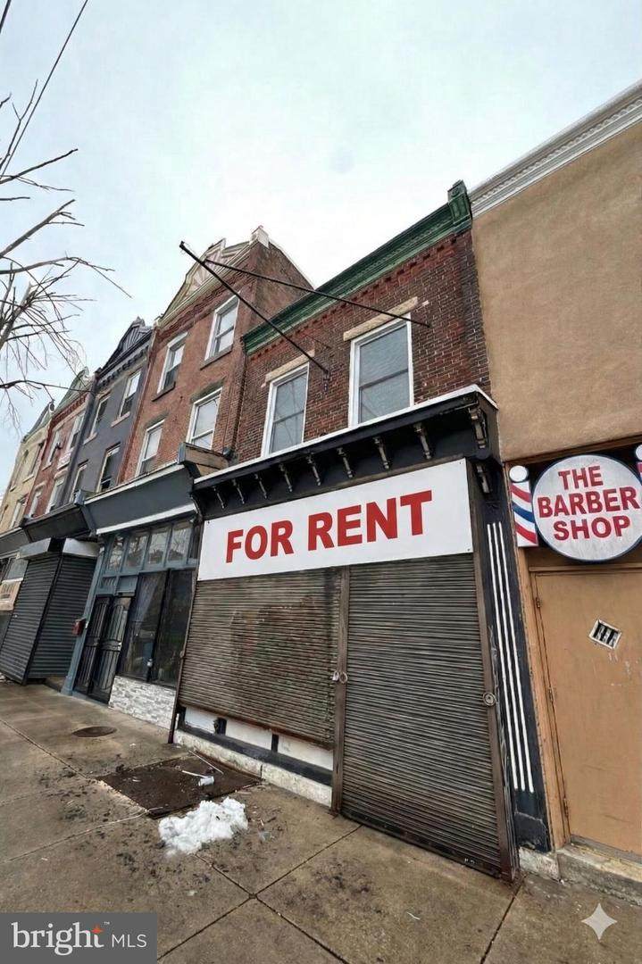 4250 Lancaster Avenue - Photo 1