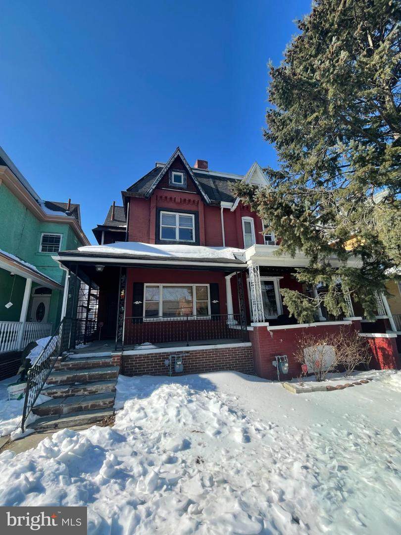 1128 Sixth Street - Photo 1