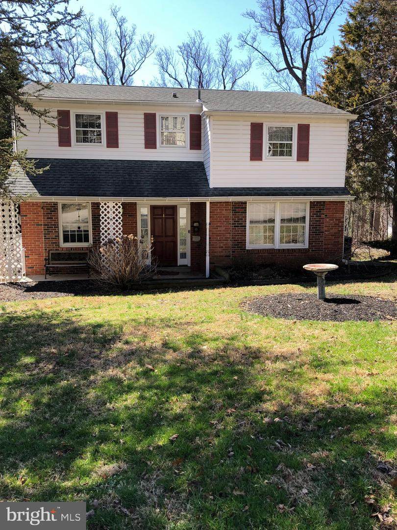 659 Roberts Avenue - Photo 1