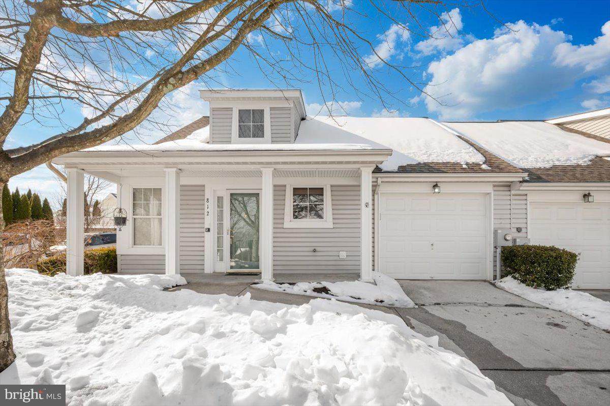 812 Parade Lane - Photo 1