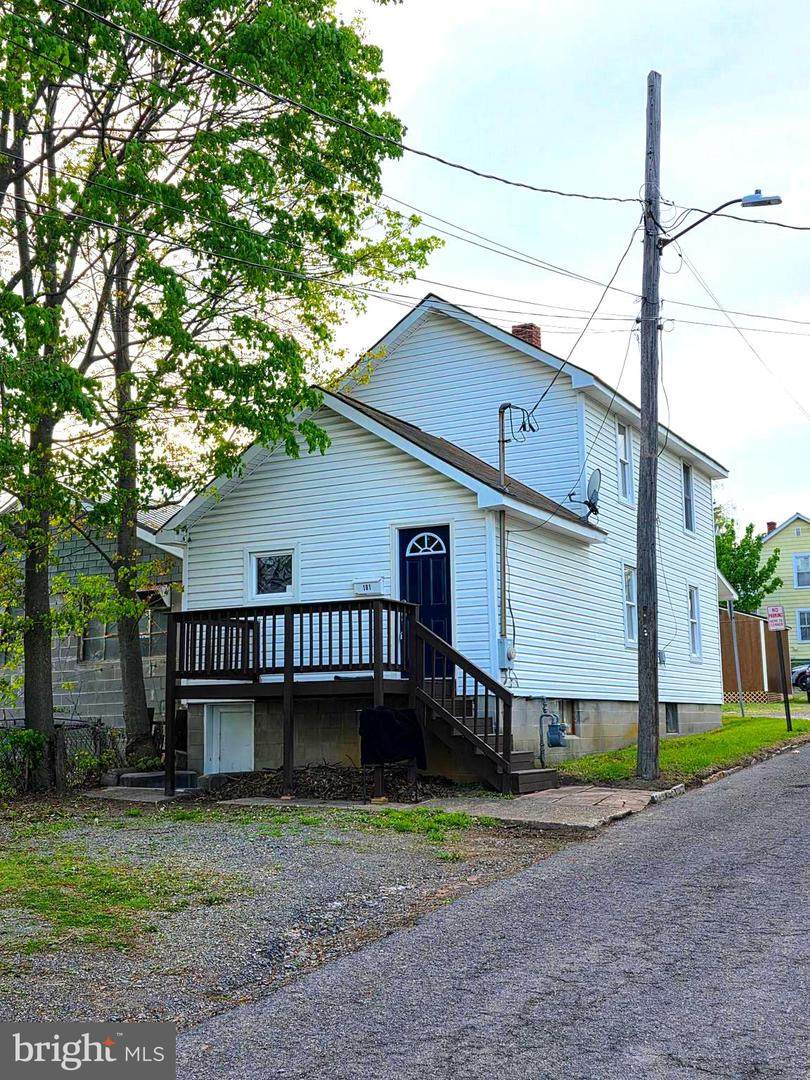 101 Charles Street - Photo 1