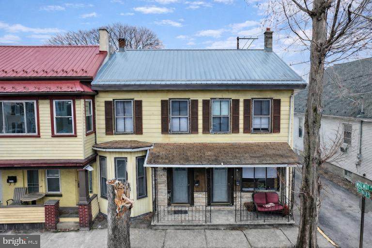 230-232 Walnut Street - Photo 1