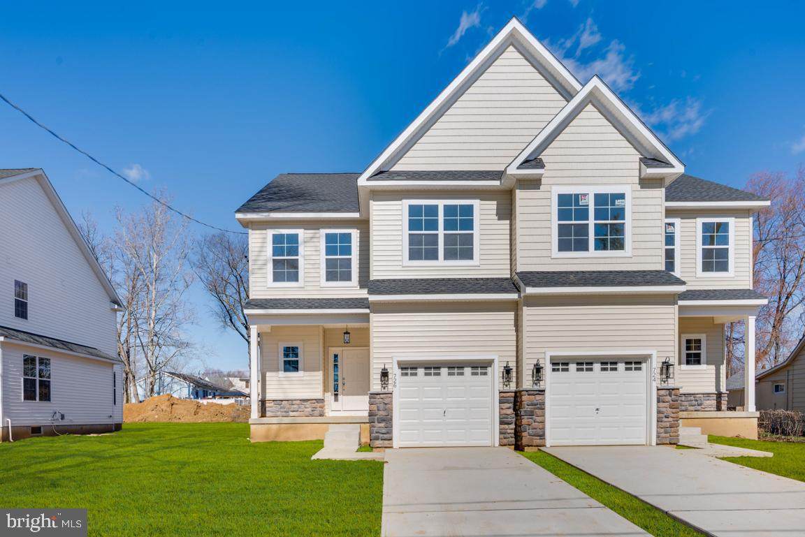 726 Northwood Avenue - Photo 1