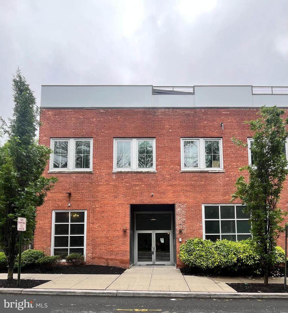 10 Ford Ave. - Photo 1