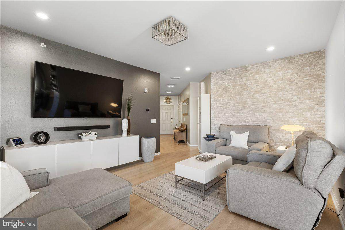 532 Timberlake Drive - Photo 1