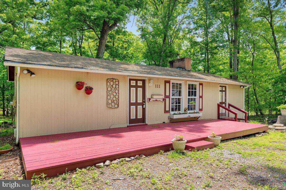 111 Genesee Trail - Photo 1