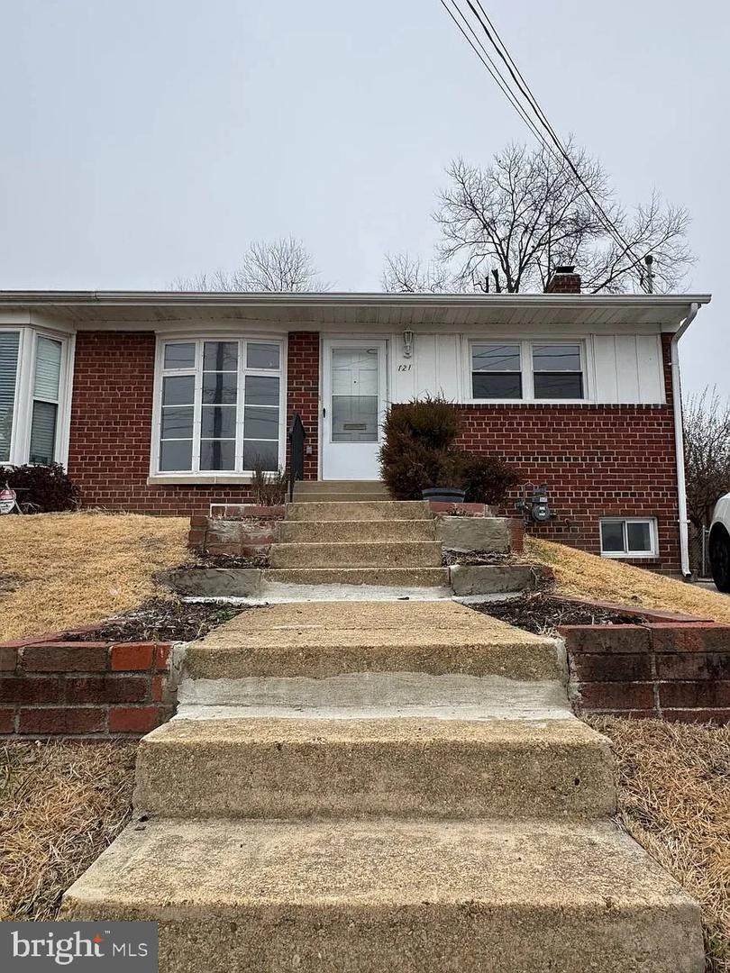 121 Jasper Place - Photo 1