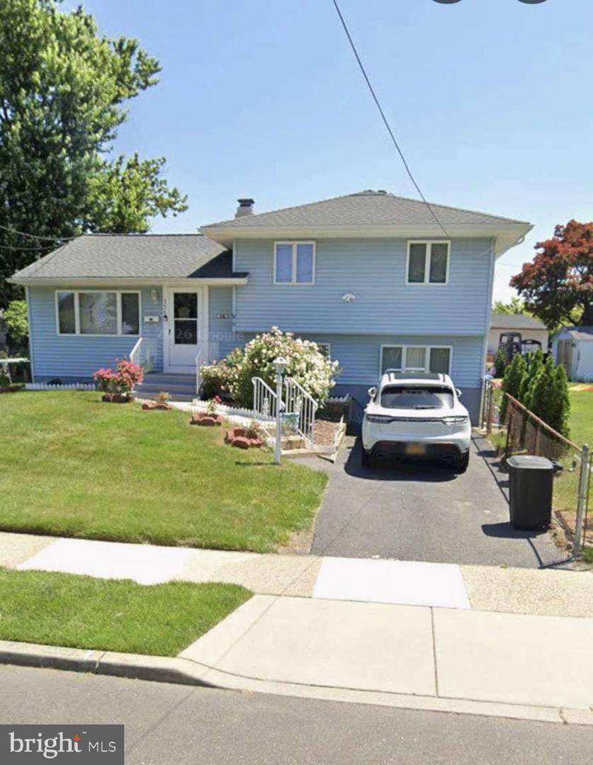 336 Drexel Avenue - Photo 1