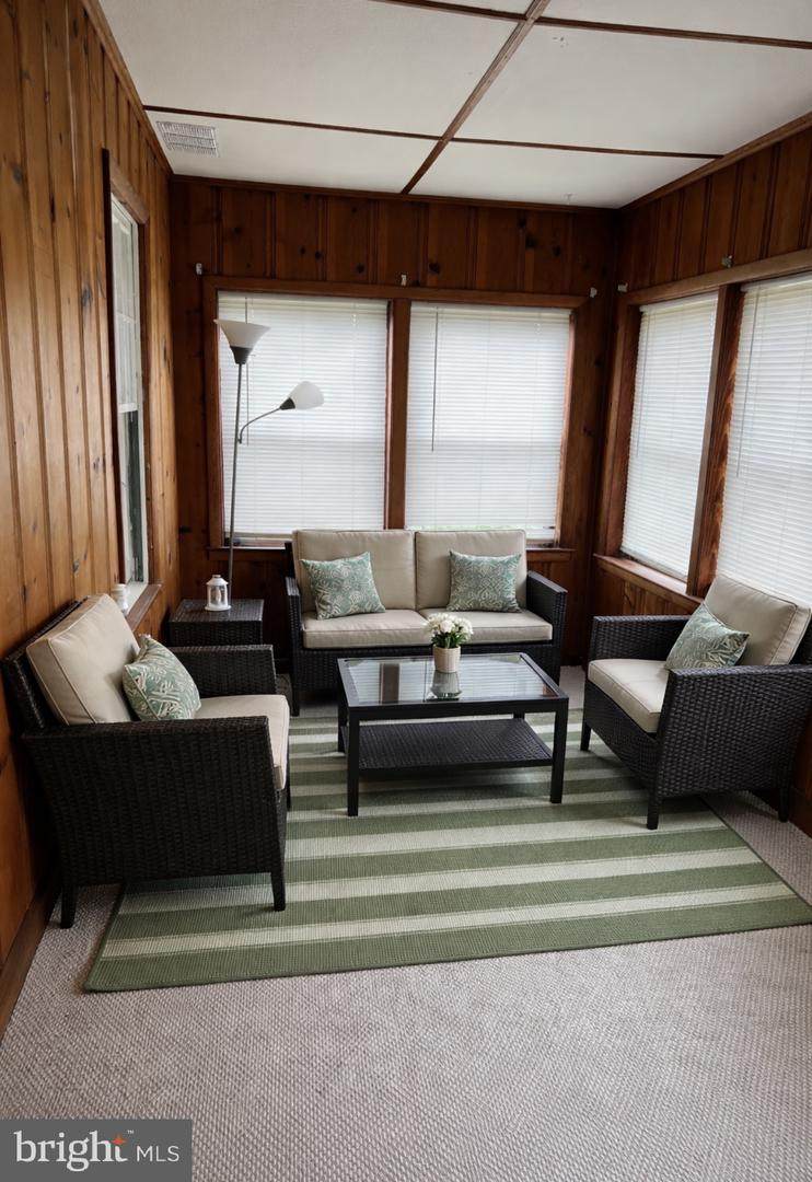 35 Elizabeth Avenue - Photo 1