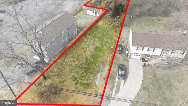 8805 Oxon Hill Road - Photo 1
