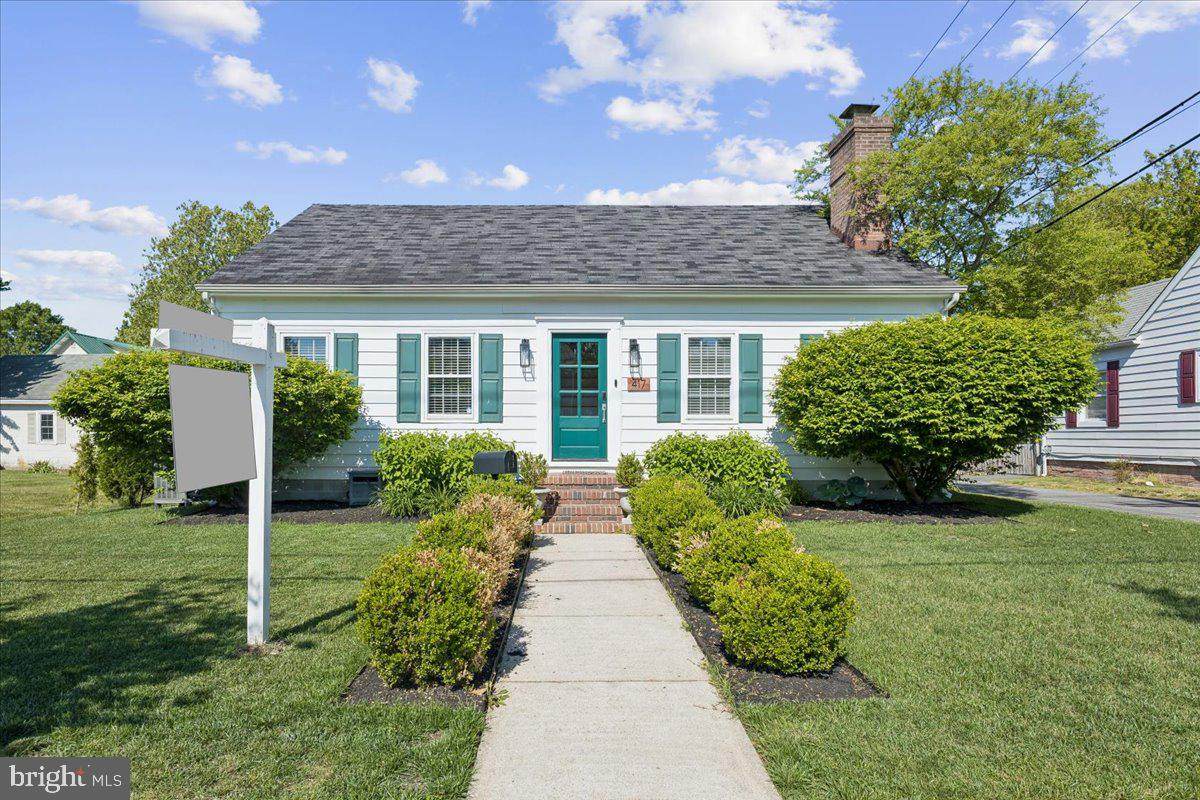417 Aurora Street - Photo 1