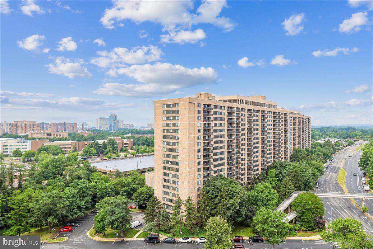 3701 George Mason Drive - Photo 1