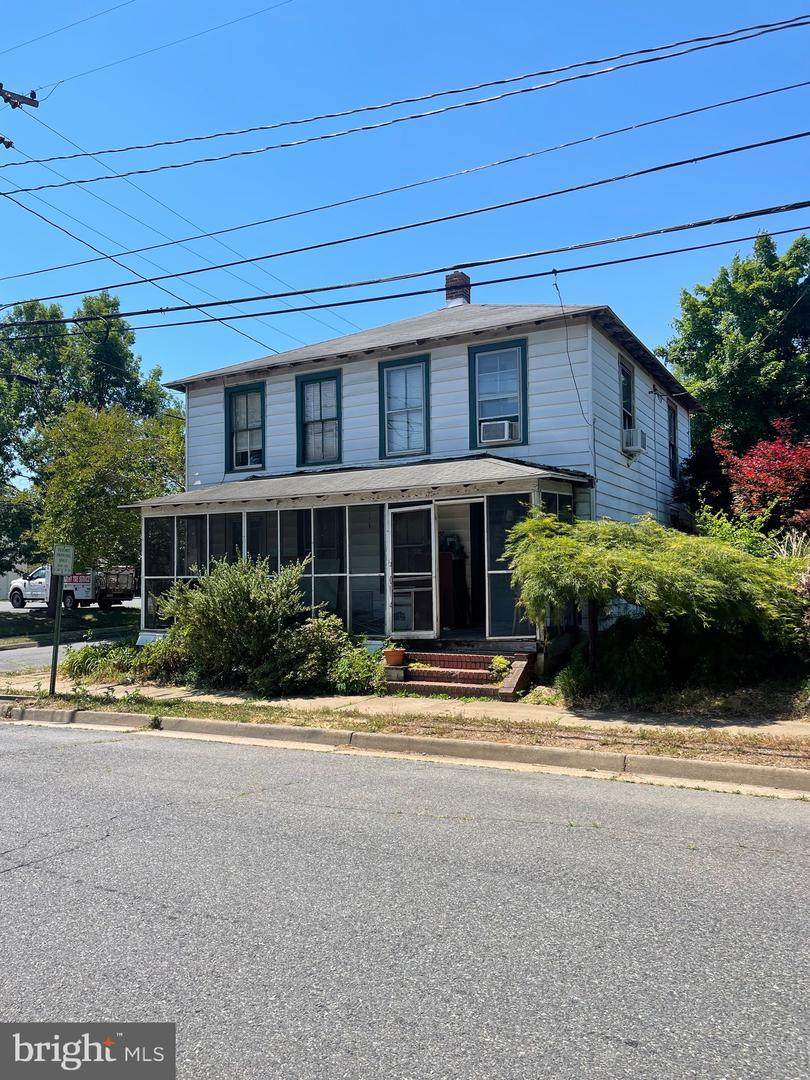 300 Prince Edward Street - Photo 1