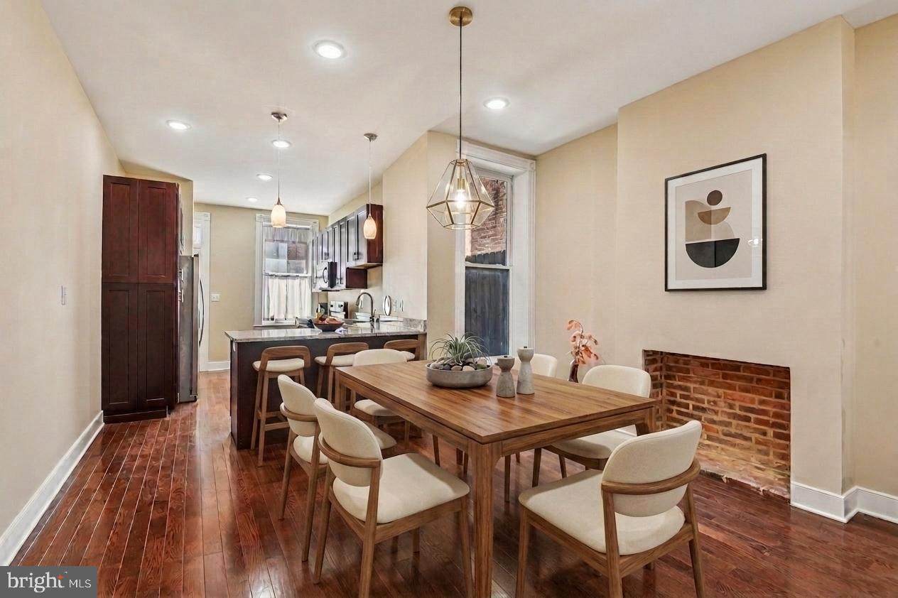1602 Bond Street - Photo 1