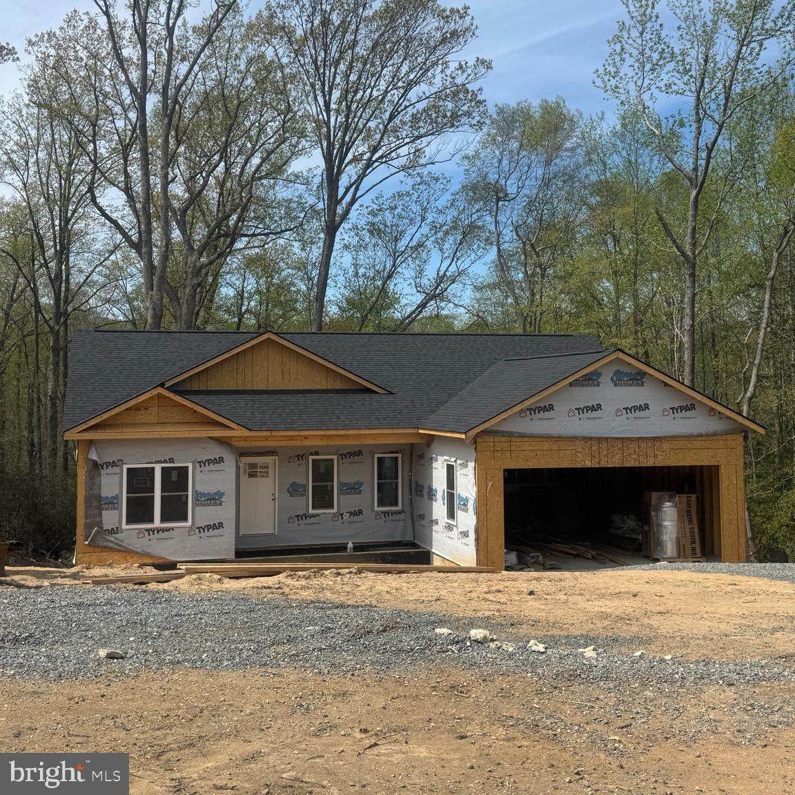 209 Federalist Way - Photo 1