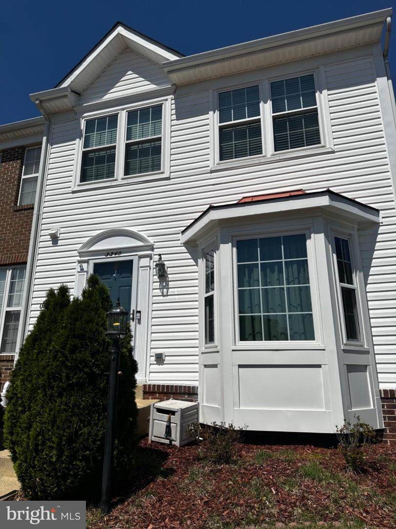 3340 Vineland Place - Photo 1