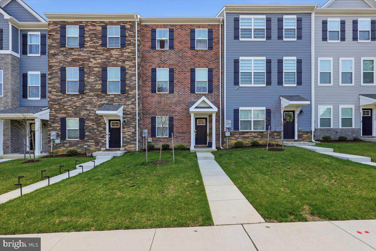 10316 Serenade Court - Photo 1