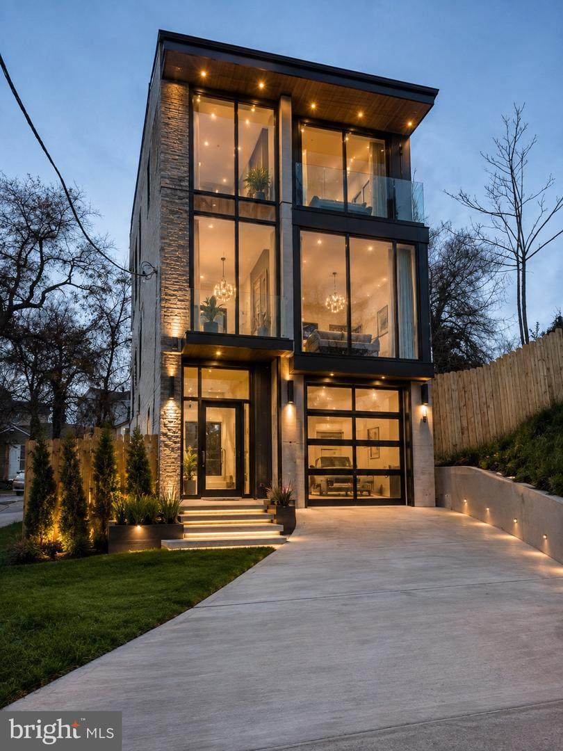 4 Akin Avenue - Photo 1
