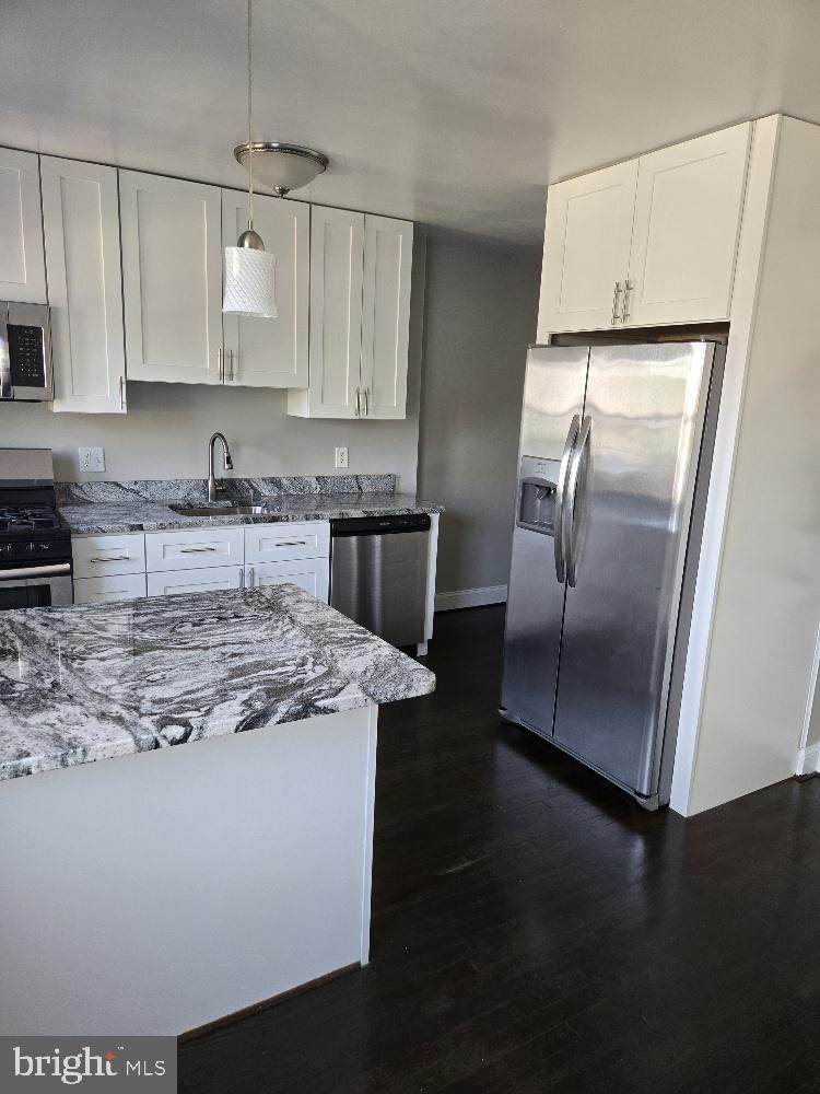 8120 Kavanagh Road - Photo 1