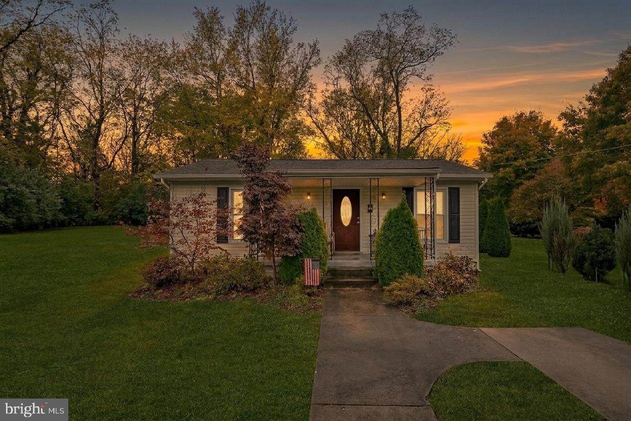 219 Josephine Street - Photo 1