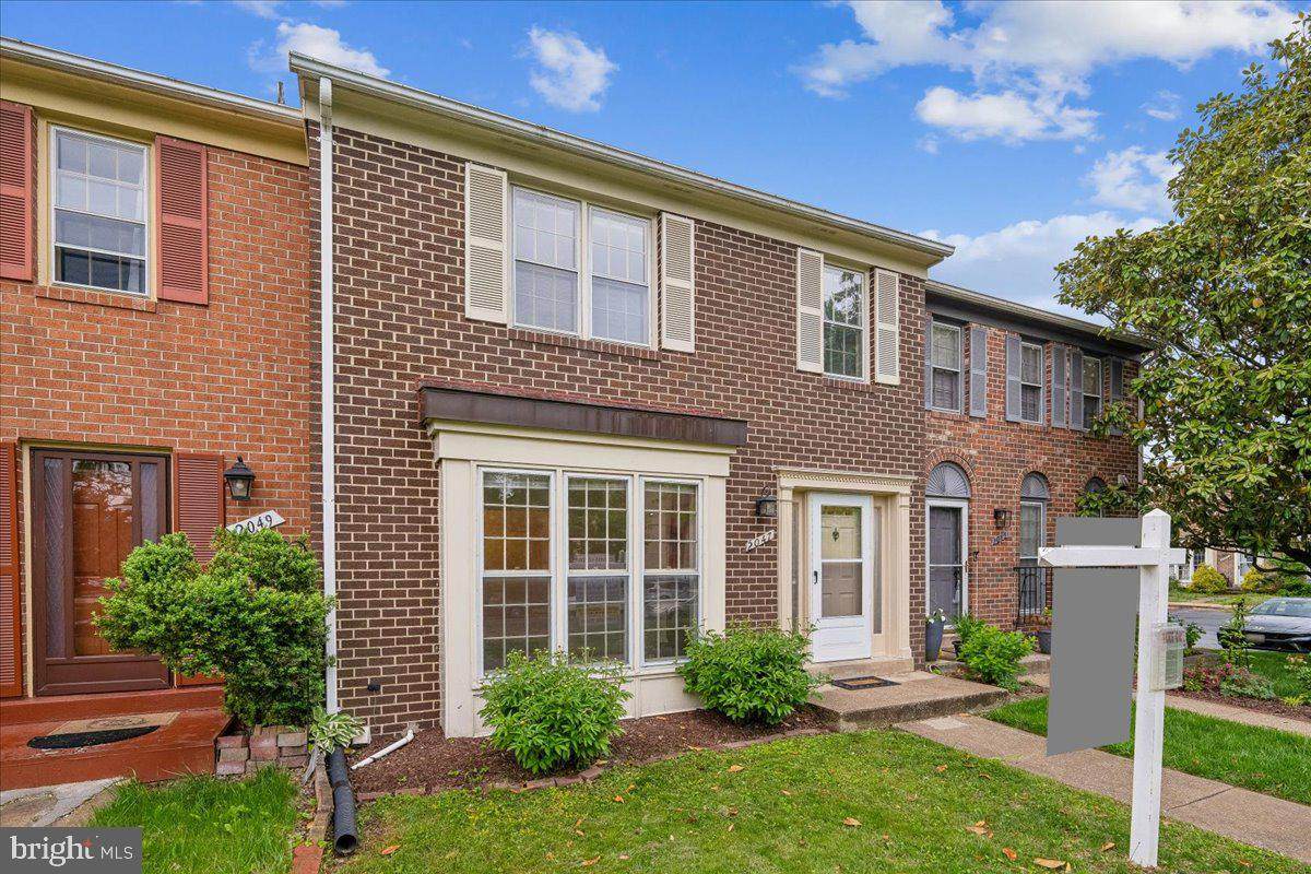 2047 Featherwood Street - Photo 1