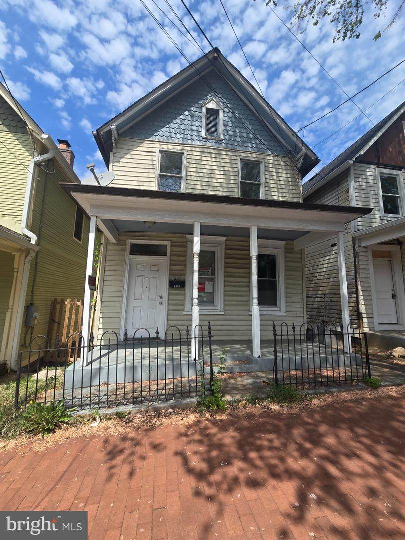 1520 W Street - Photo 1
