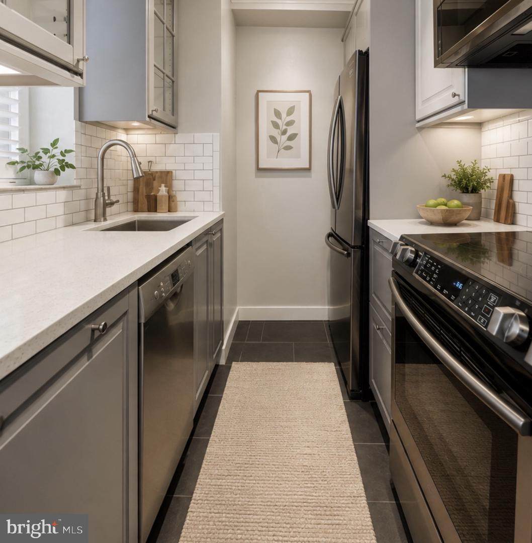 820 Washington Street - Photo 1