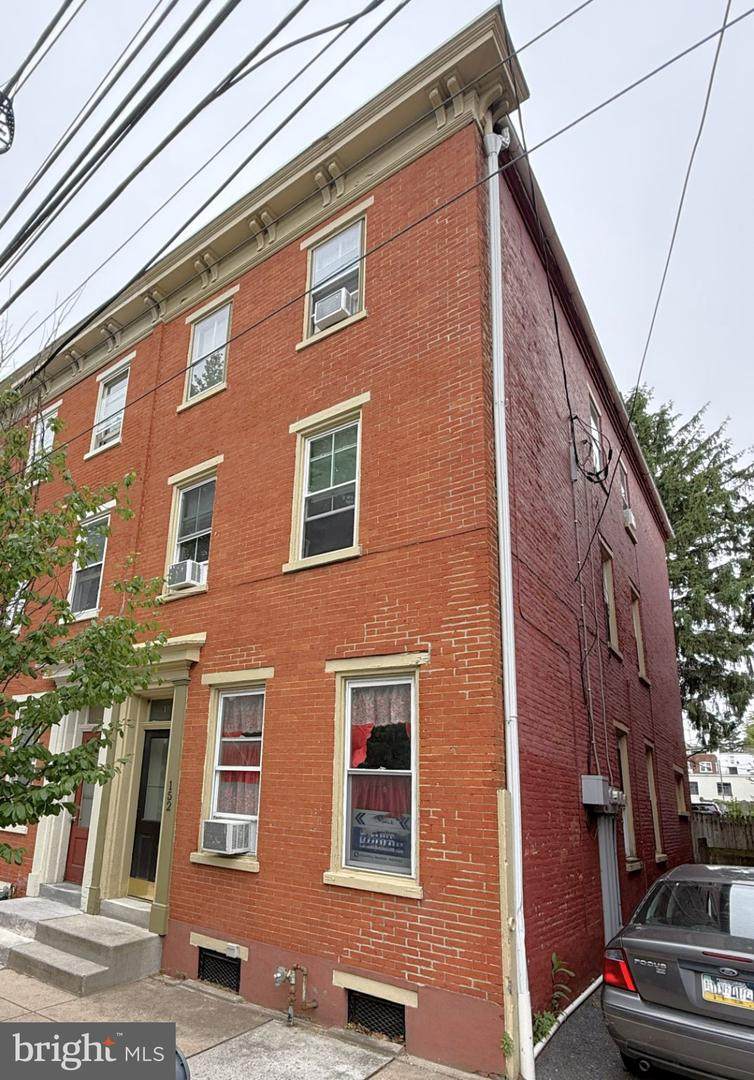 152 Walnut Street - Photo 1